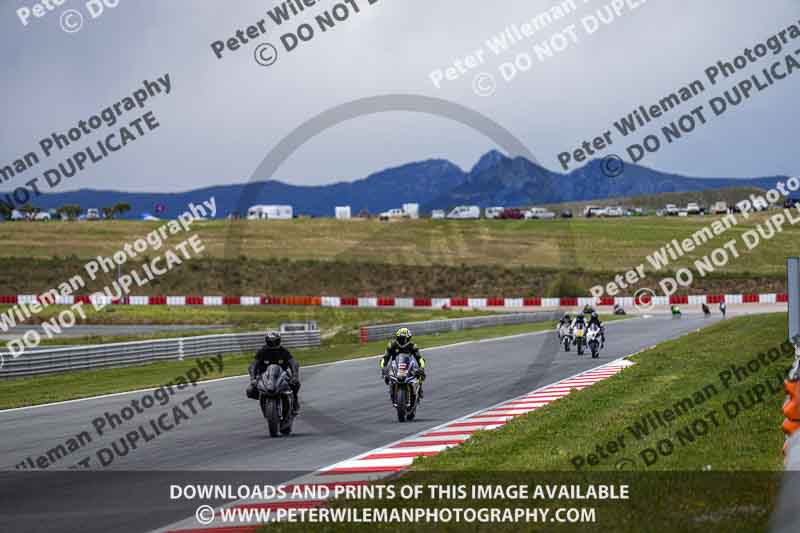 cadwell no limits trackday;cadwell park;cadwell park photographs;cadwell trackday photographs;enduro digital images;event digital images;eventdigitalimages;navarra;no limits trackdays;peter wileman photography;racing digital images;trackday digital images;trackday photos